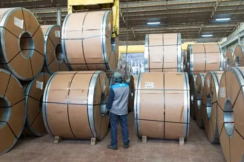 Roca_production_process_steel_BLB-0418low.jpg